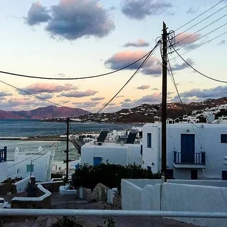 Traditional Split Level House In Ferienhaus Mykonos Town
