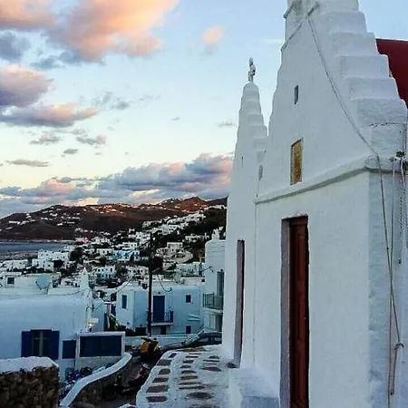 Traditional Split Level House In Ferienhaus